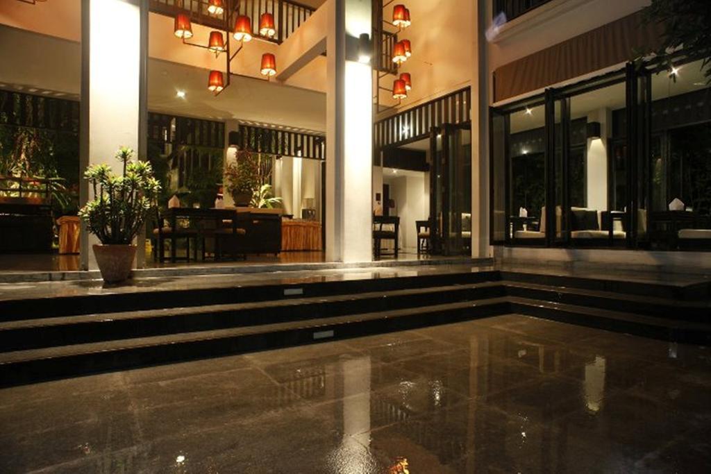 Aruntara Riverside Boutique Hotel Чиангмай Екстериор снимка